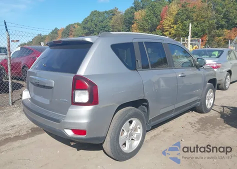 2016 Jeep Compass Latitude z USA, uszkodzony, nr VIN 1C4NJCEA6GD620036